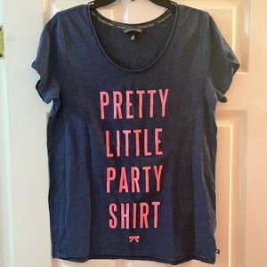 Victoria’s Secret t-shirt size medium